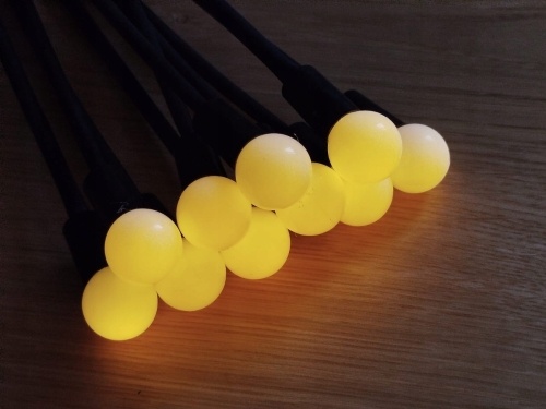 LAMPA-SOLARNA-KULKI-10-LED-WBIJANE-LAMPKI-73CM-CZUJNIK-KULECZKI-DRZEWKO-Cechy-dodatkowe-wlacznik-wylacznik-wodoodpornosc.jpg