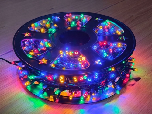 LAMPKI-CHOINKOWE-NA-SZPULI-800-LED-PROGRAMATOR-ZEWNETRZNE-MULTI-41-5M-IP44-Kod-producenta-Lampki-800-Led-MULTI-na-szpuli.jpg