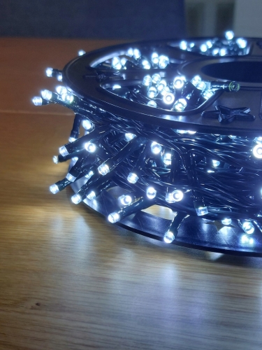 LAMPKI-CHOINKOWE-600-LED-TIMER-SZPULA-ZIMNY-BIALY-BIALY-FLASH-ZIMNY-BIALY-Marka-Cortina.jpg