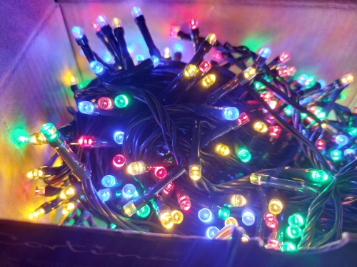 LAMPKI-CHOINKOWE-400-LED-atest-GNIAZDO-TIMER-CE-SWIATELKA-CHOINKA-CHOINKE-Zasilanie-sieciowe.jpg