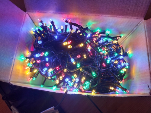 LAMPKI-CHOINKOWE-400-LED-atest-GNIAZDO-TIMER-CE-SWIATELKA-CHOINKA-CHOINKE-Kolor-lampek-wielokolorowy.jpg