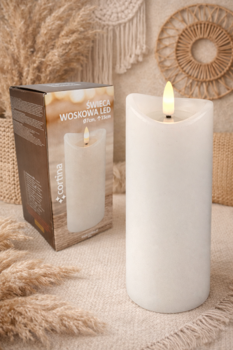 Świeca biała woskowa LED na baterie gładka wysokość 15 cm średnica  7 cm