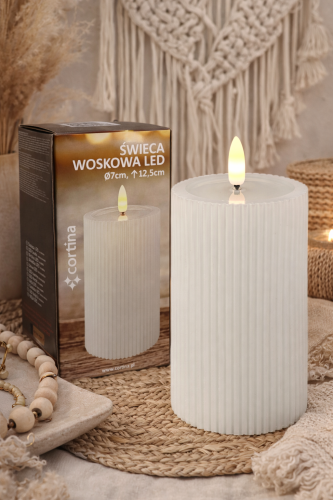 Świeca woskowa biała LED na baterie karbowana wysokość 12,5 cm średnica 7 cm