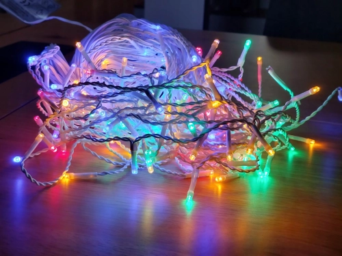 LAMPKI-CHOINKOWE-SOPLE-200-LED-WEWNETRZNE-ZEWNETRZNE-SWIATELKA-PROGRAMATOR-Kod-producenta-SOPLE-MULTI-200-LED_2_11zon.webp