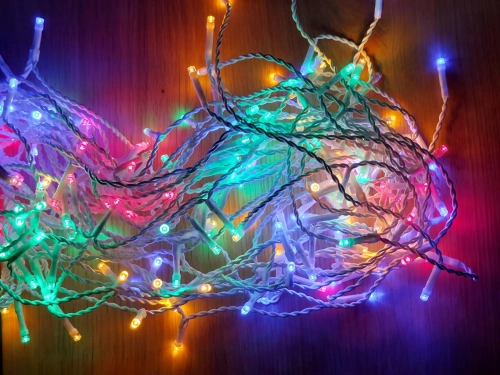 LAMPKI-CHOINKOWE-SOPLE-200-LED-WEWNETRZNE-ZEWNETRZNE-SWIATELKA-PROGRAMATOR-Marka-Cortina_4_11zon.webp