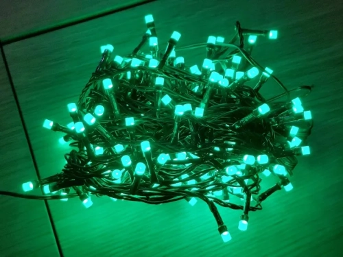 LAMPKI-CHOINKOWE-200-LED-9w1-9-KOLOROW-IP44-PROGRAMATOR-NA-CHOINKE-BIALE-Zasilanie-sieciowe_15_11zon.webp