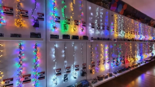 LAMPKI-NA-CHOINKE-LED-1000-SWIATELKA-KOLOROWE-51-5m-CHOINKOWE-ZEWNETRZNE-Liczba-lampek-szt-1000_13_11zon.webp